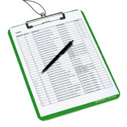 Tabla con pinza A4 diferentes colores